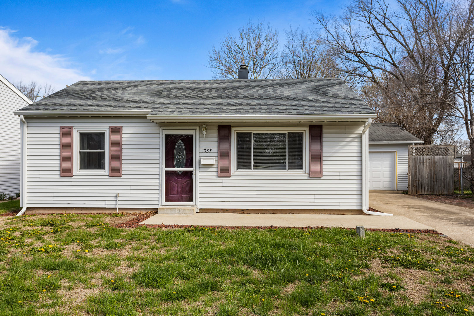 1037 Bel Aire Drive Rantoul, IL 61866 - Photo 2 of 25