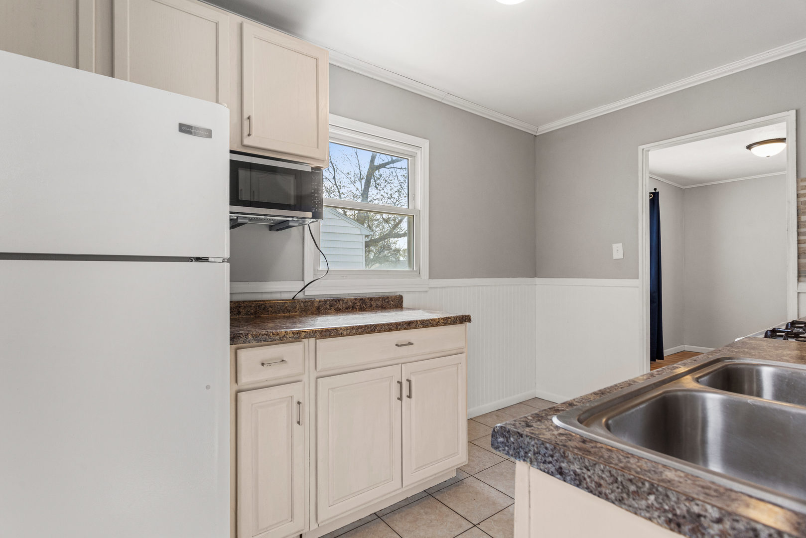1037 Bel Aire Drive Rantoul, IL 61866 - Photo 9 of 25