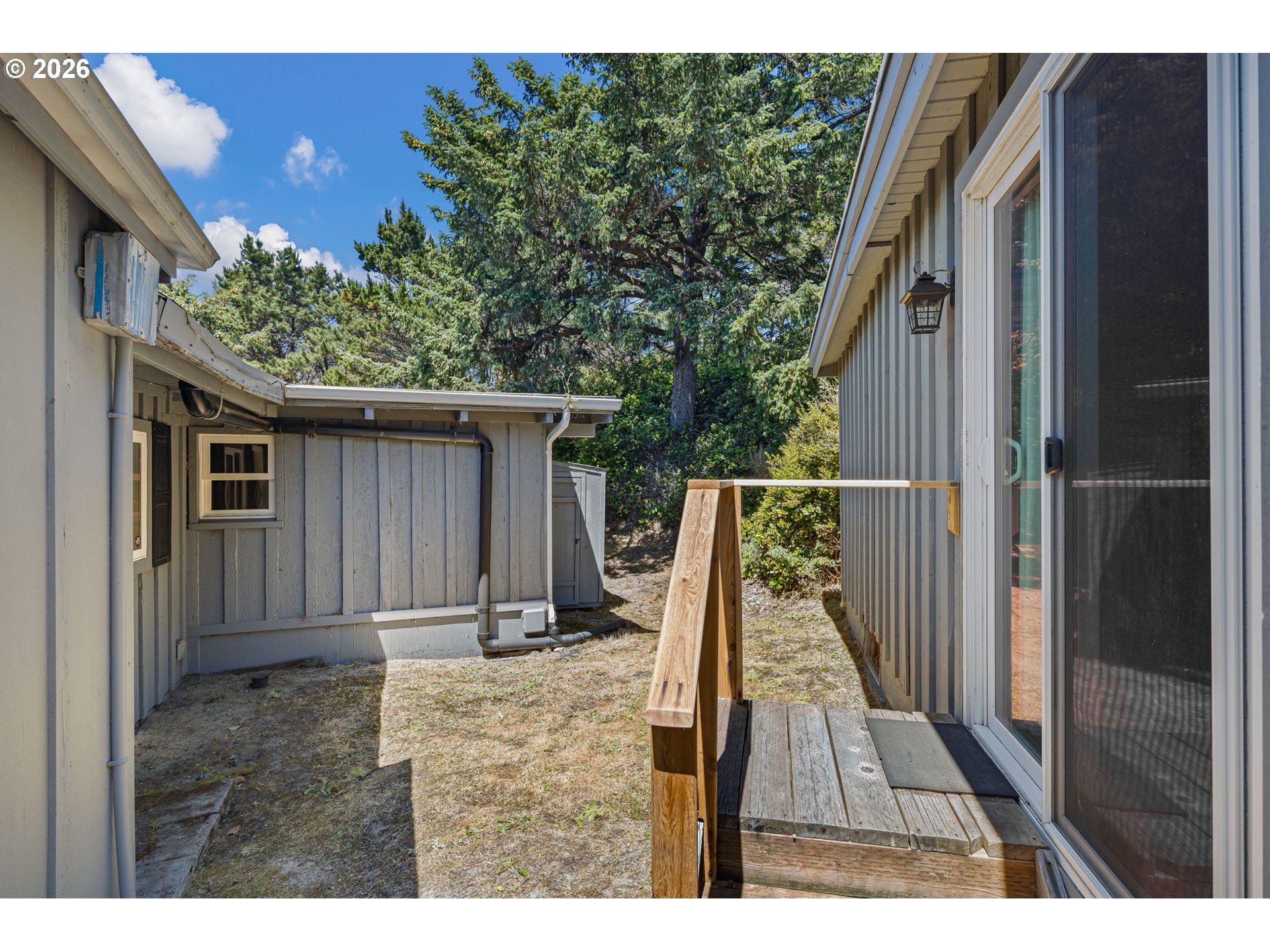 88481 1st Avenue Florence, OR 97439 - Photo 37 of 43 a view of outdoor space and yard