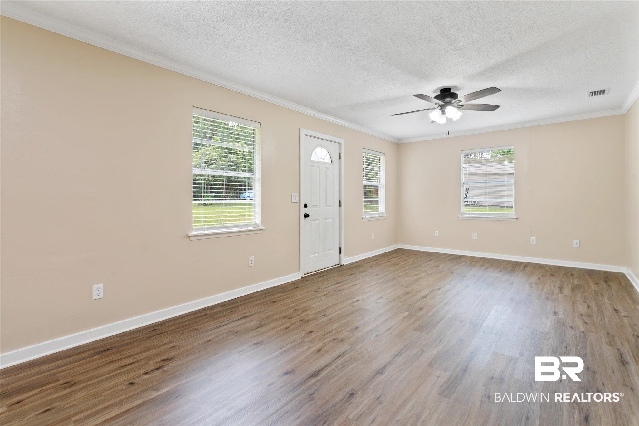 6851 North Lake Road Semmes, AL 36575 - Photo 4 of 18