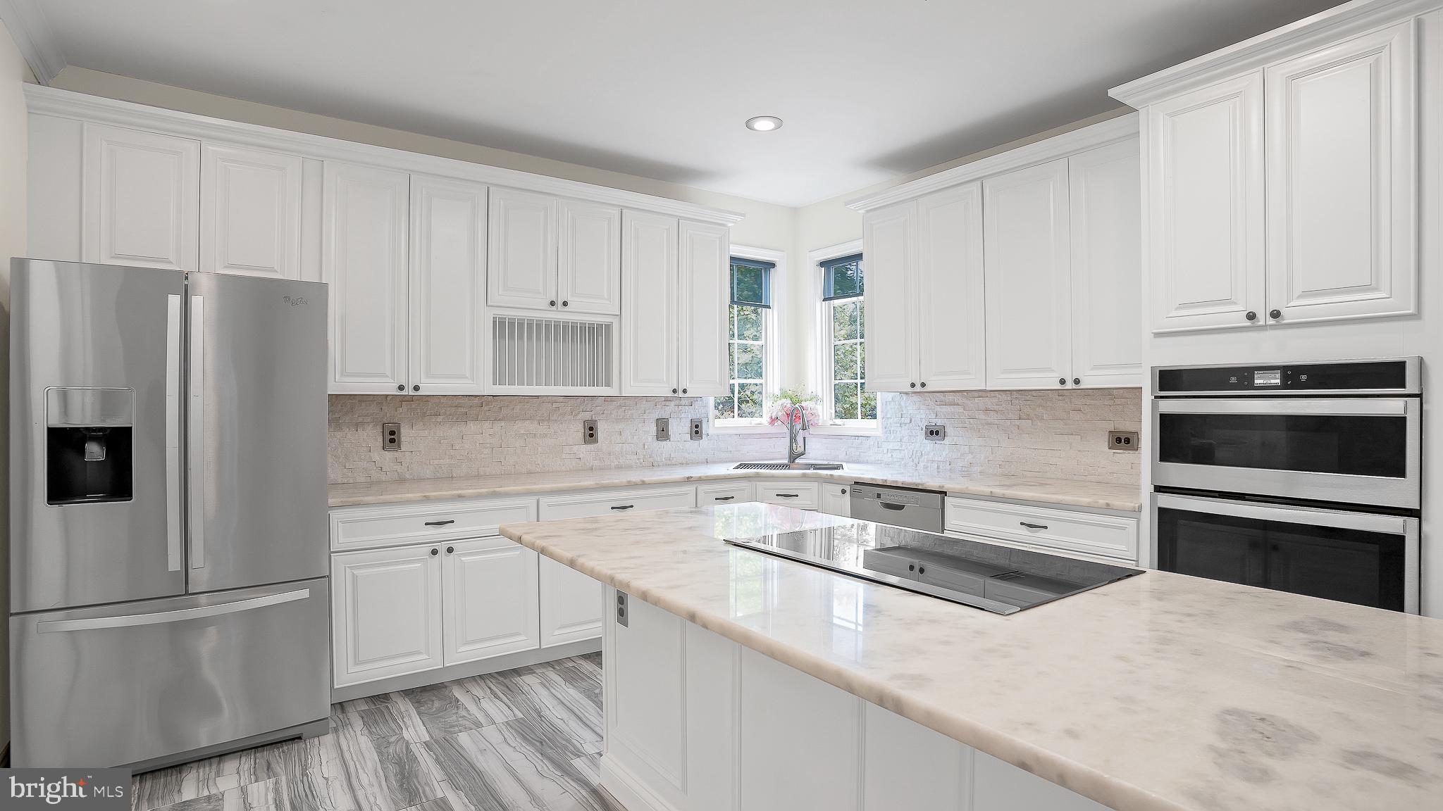 8006 Pohick Road Springfield, VA 22153 - Photo 11 of 70 Kitchen