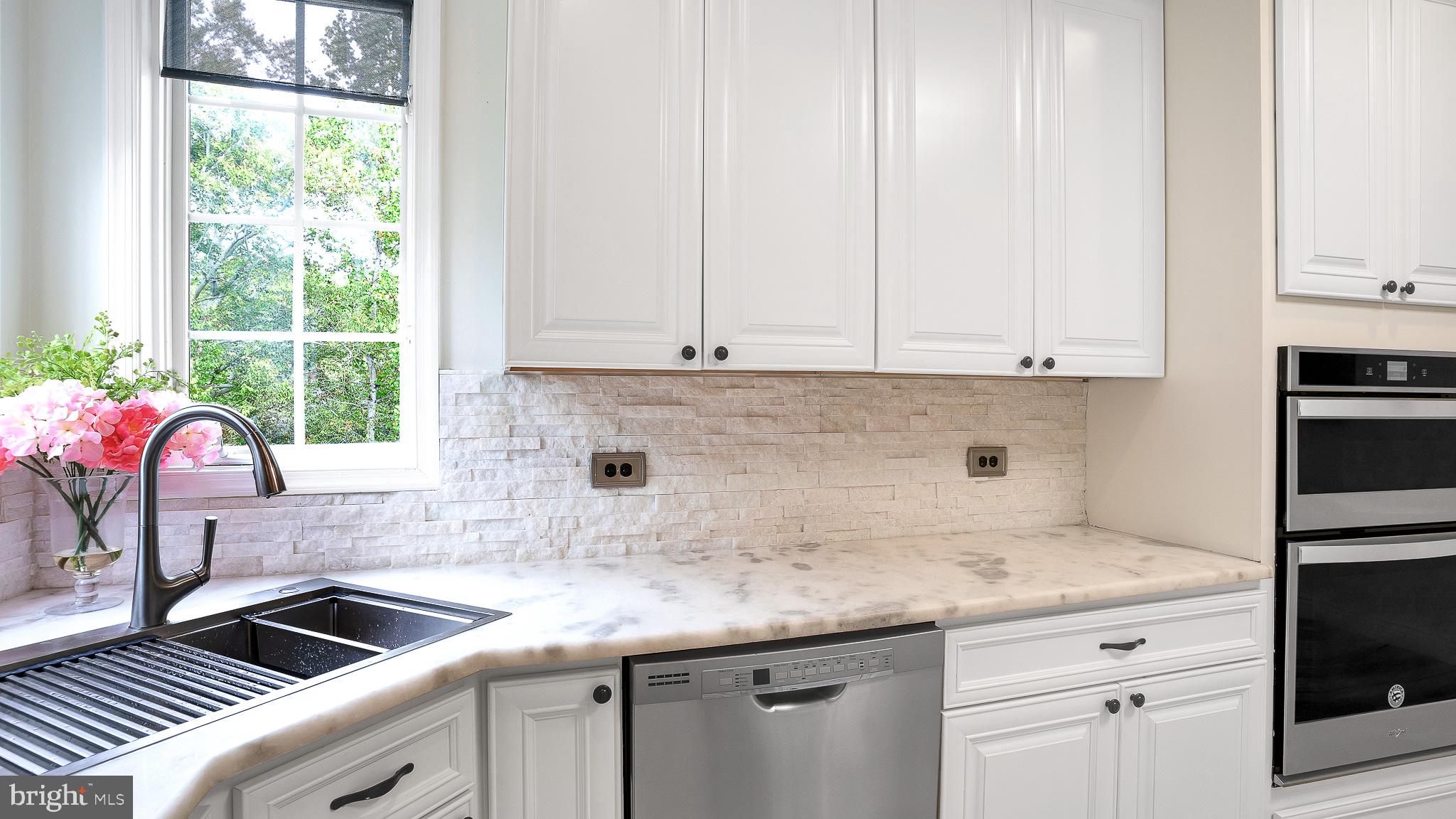 8006 Pohick Road Springfield, VA 22153 - Photo 14 of 70 Kitchen