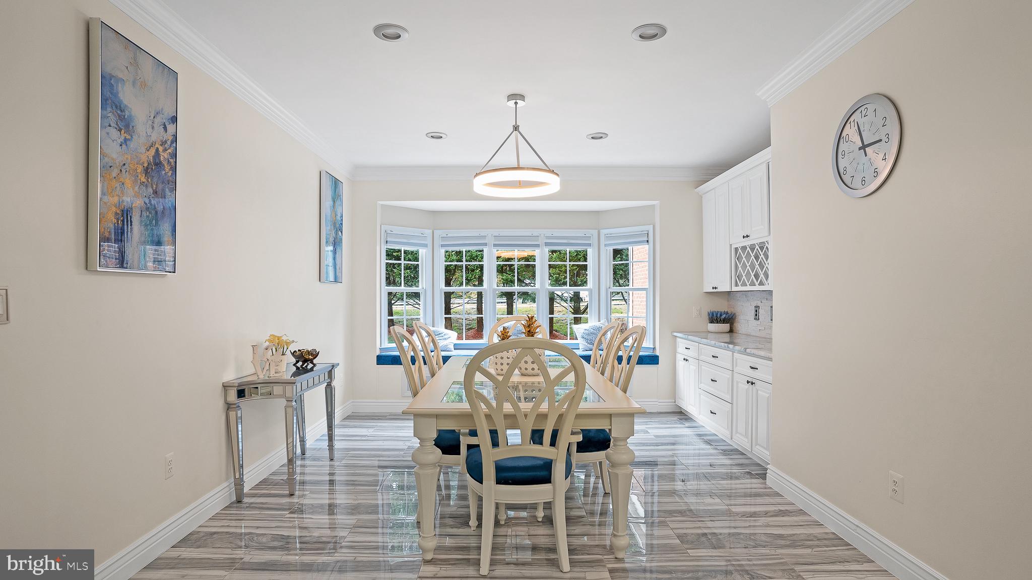 8006 Pohick Road Springfield, VA 22153 - Photo 17 of 70 Breakfast Area