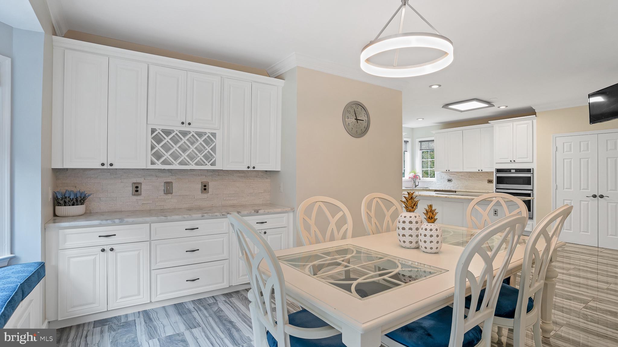 8006 Pohick Road Springfield, VA 22153 - Photo 18 of 70 Breakfast Area