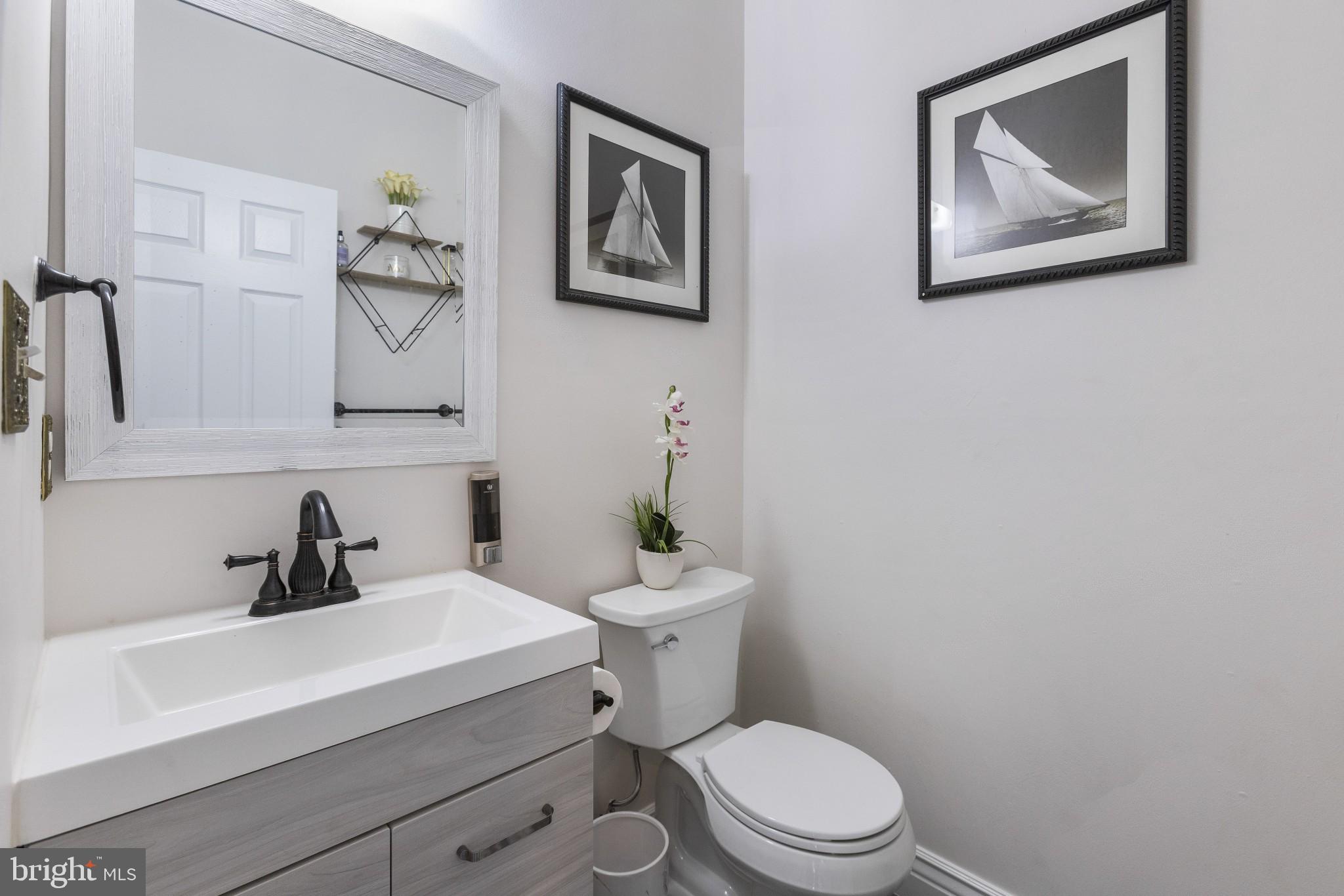 8006 Pohick Road Springfield, VA 22153 - Photo 23 of 70 Half Bath