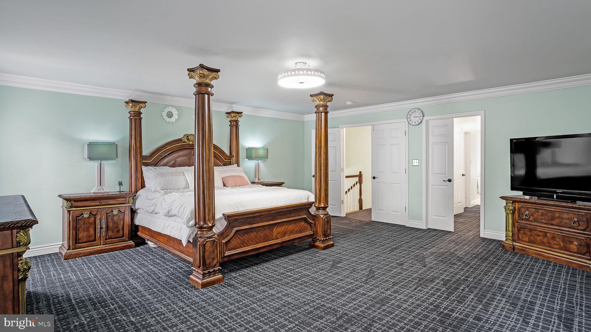 8006 Pohick Road Springfield, VA 22153 - Photo 24 of 70 Owner's Suite