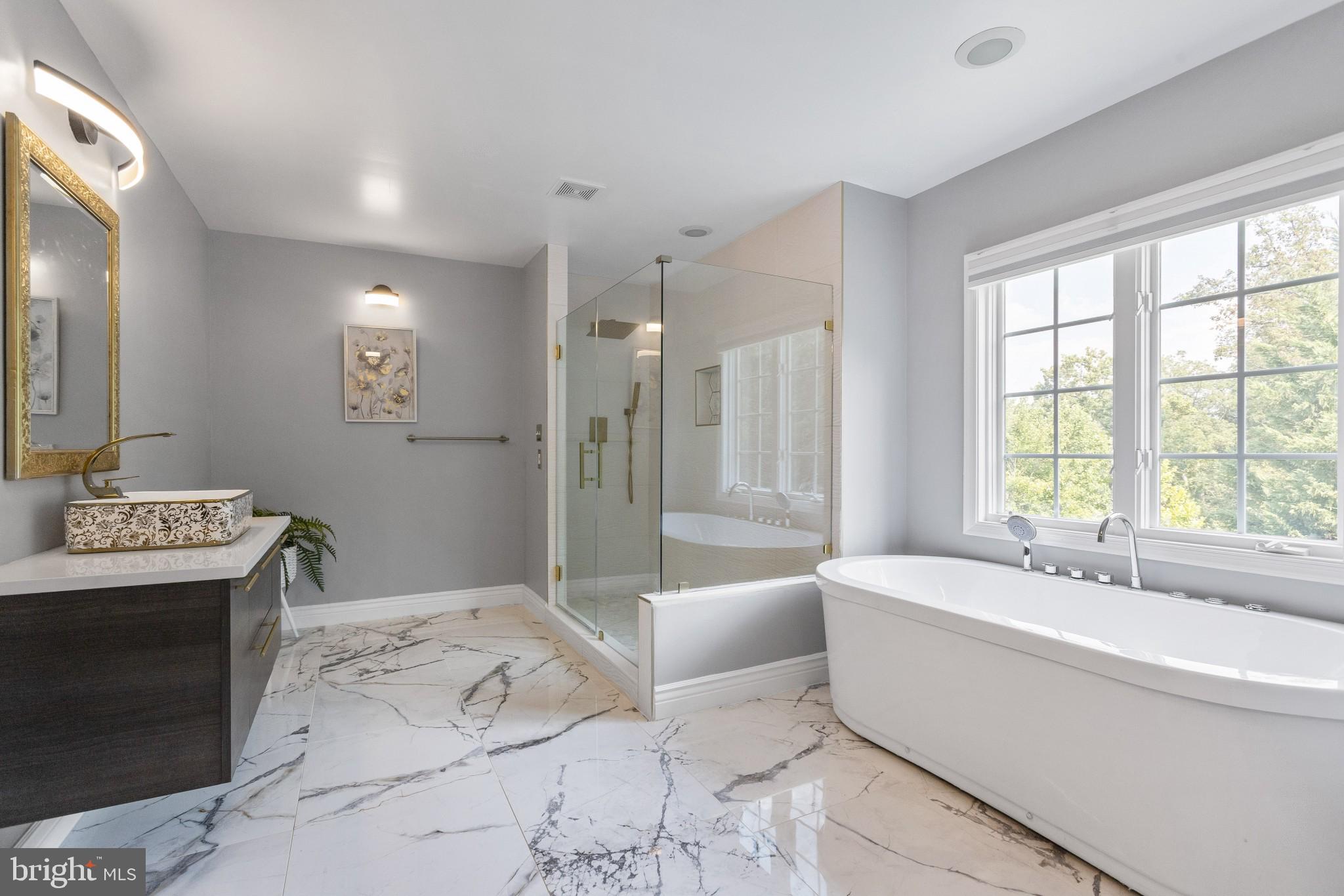 8006 Pohick Road Springfield, VA 22153 - Photo 32 of 70 Owner's Bath