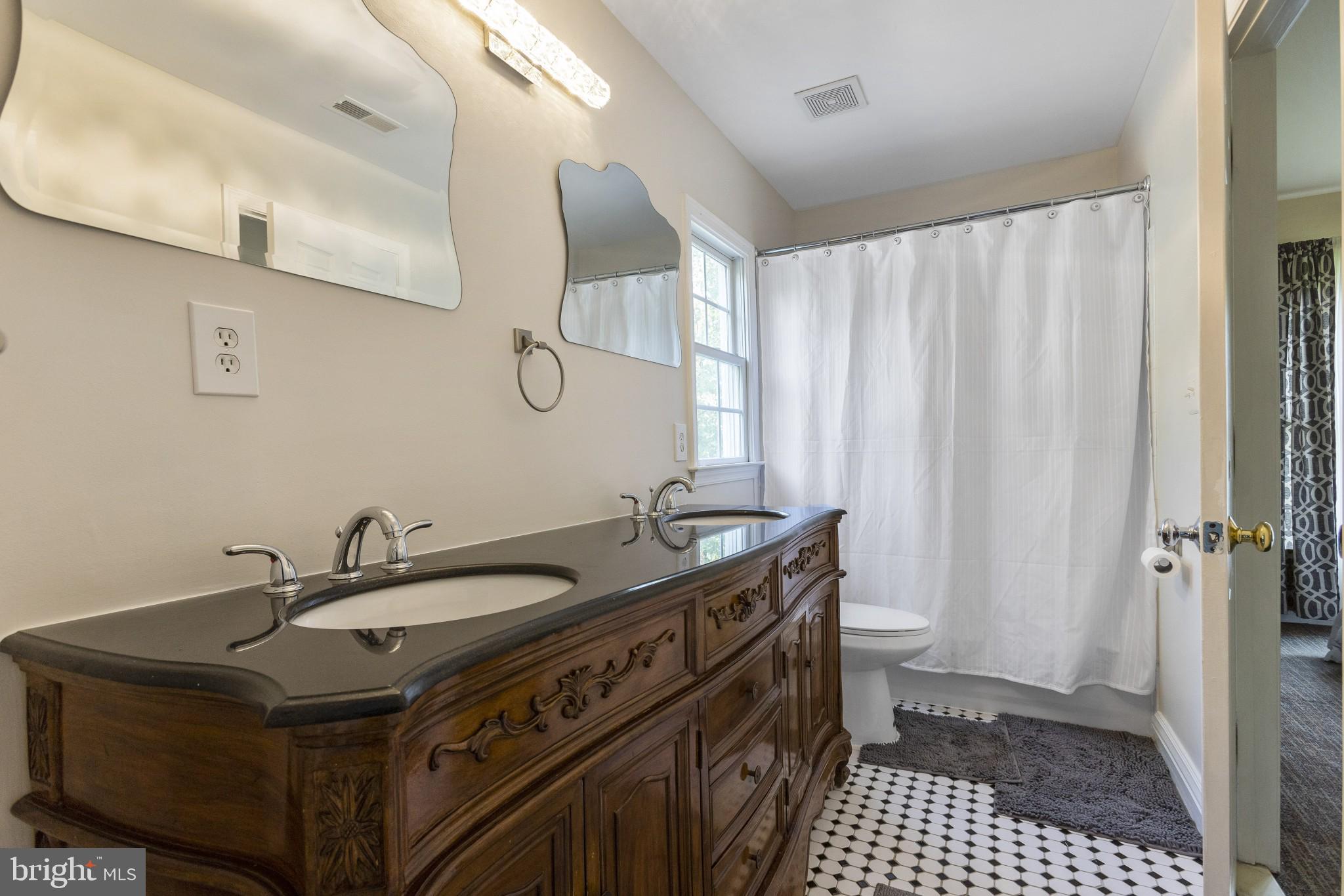 8006 Pohick Road Springfield, VA 22153 - Photo 43 of 70 Double Vanity Bathroom