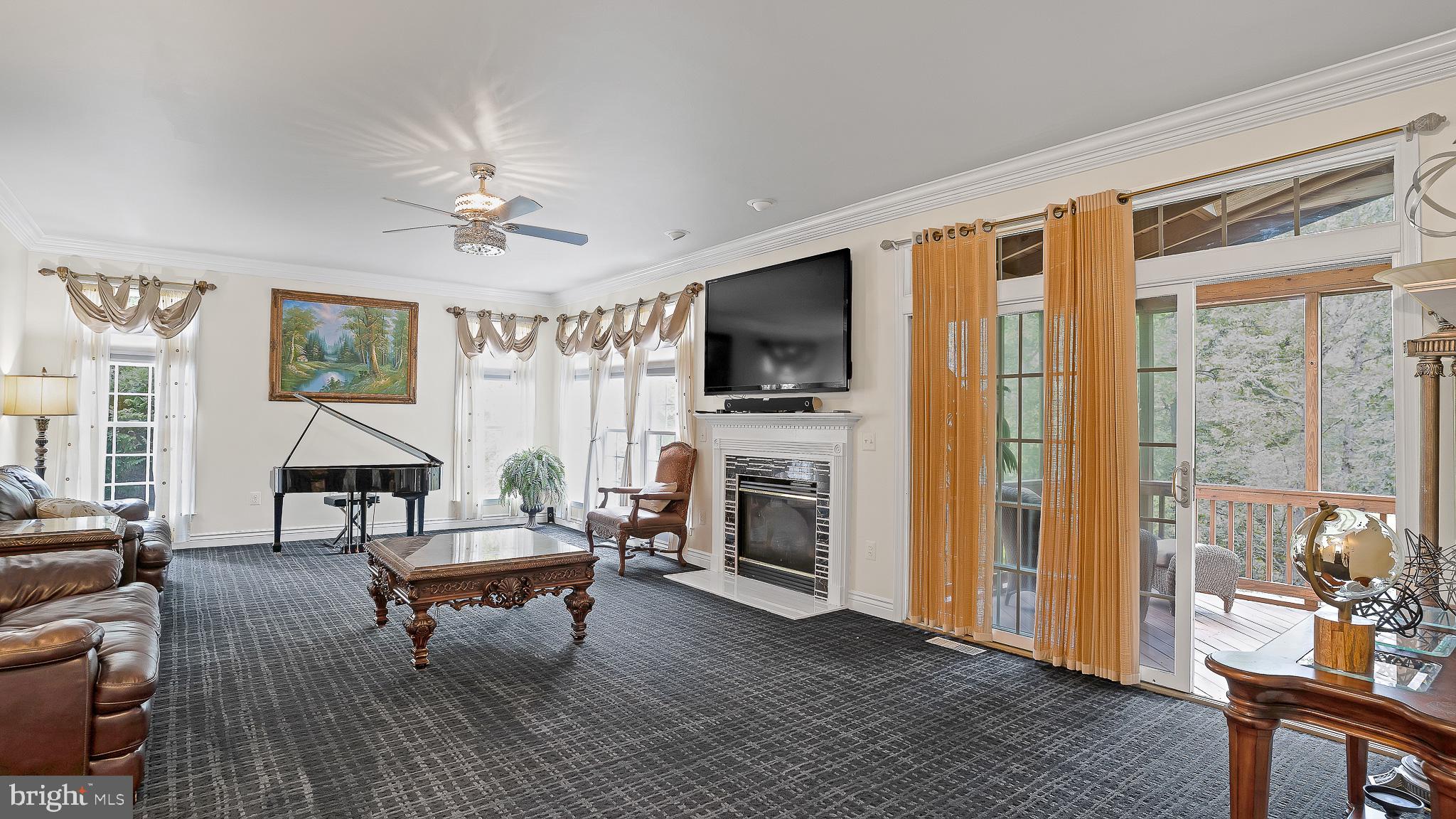 8006 Pohick Road Springfield, VA 22153 - Photo 50 of 70 Family Room