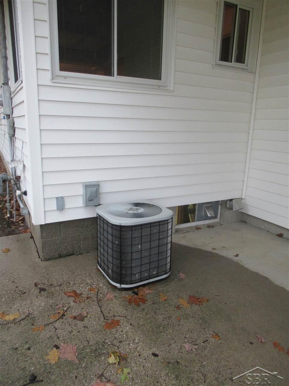 592 South Huron Road Linwood, MI 48634 - Photo 26 of 29 Central Air
