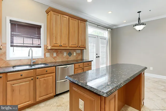 $5,200 | 2022 North Culpeper Street, Arlington, VA 22207