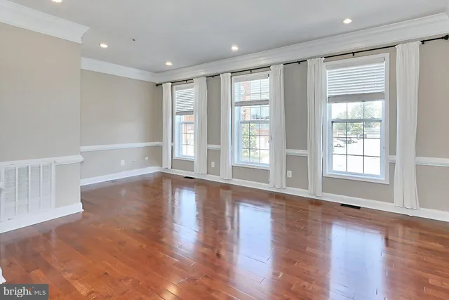 $5,200 | 2022 North Culpeper Street, Arlington, VA 22207