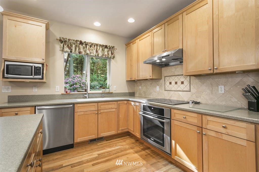 4719 Tree Ridge Lane Northeast Poulsbo, WA 98370 - Photo 8 of 19 Gallery Image 8
