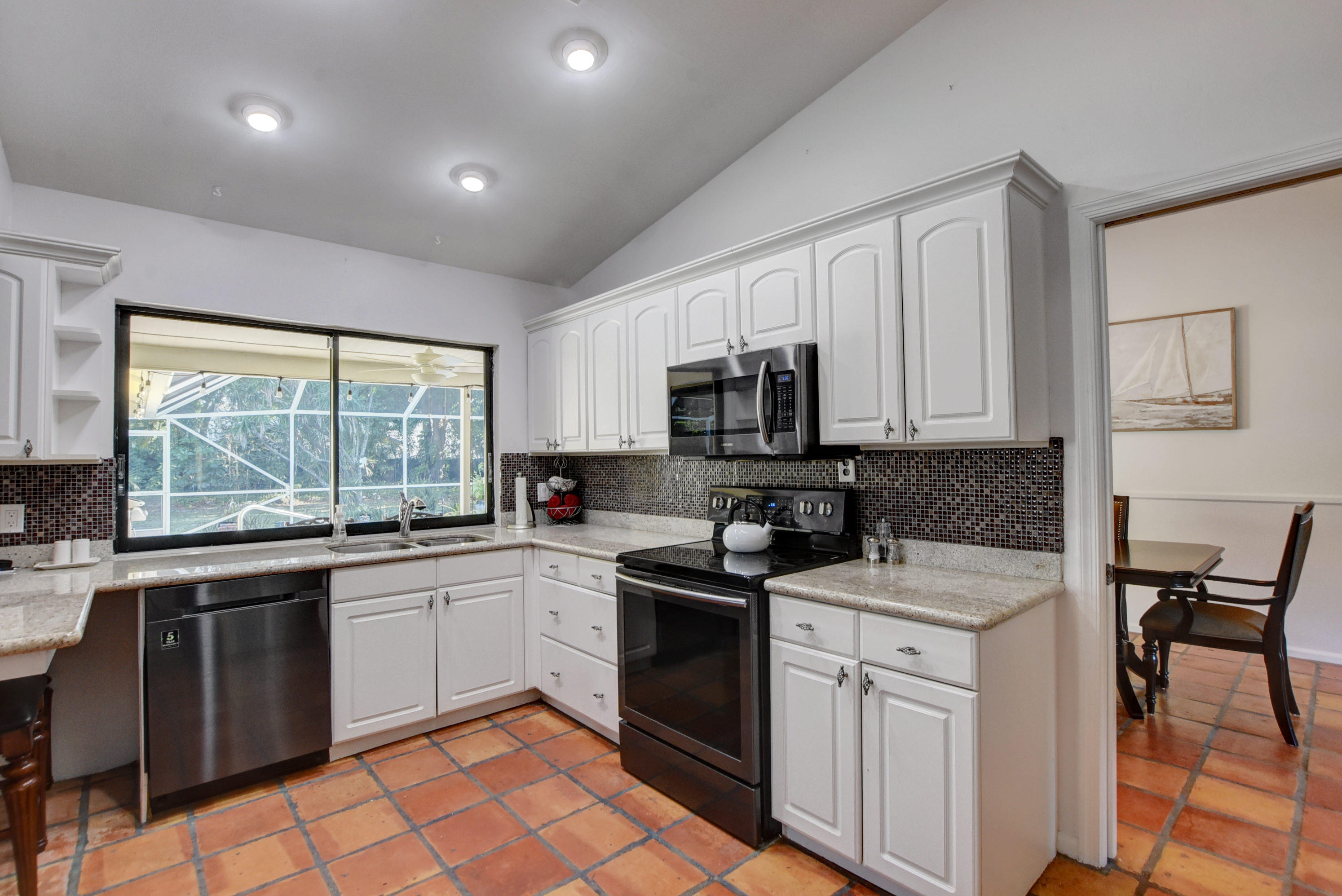 12072 Old Country Road South Wellington, FL 33414 - Photo 13 of 52 DSC_6527_28_29_30_31