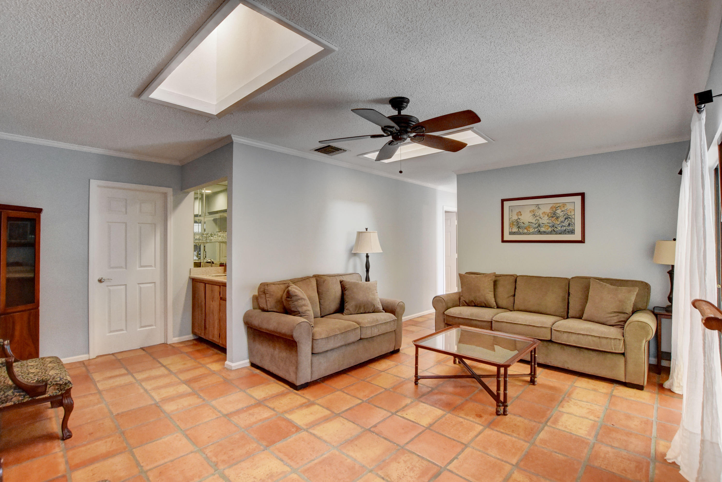 12072 Old Country Road South Wellington, FL 33414 - Photo 15 of 52 DSC_6537_38_39_40_41