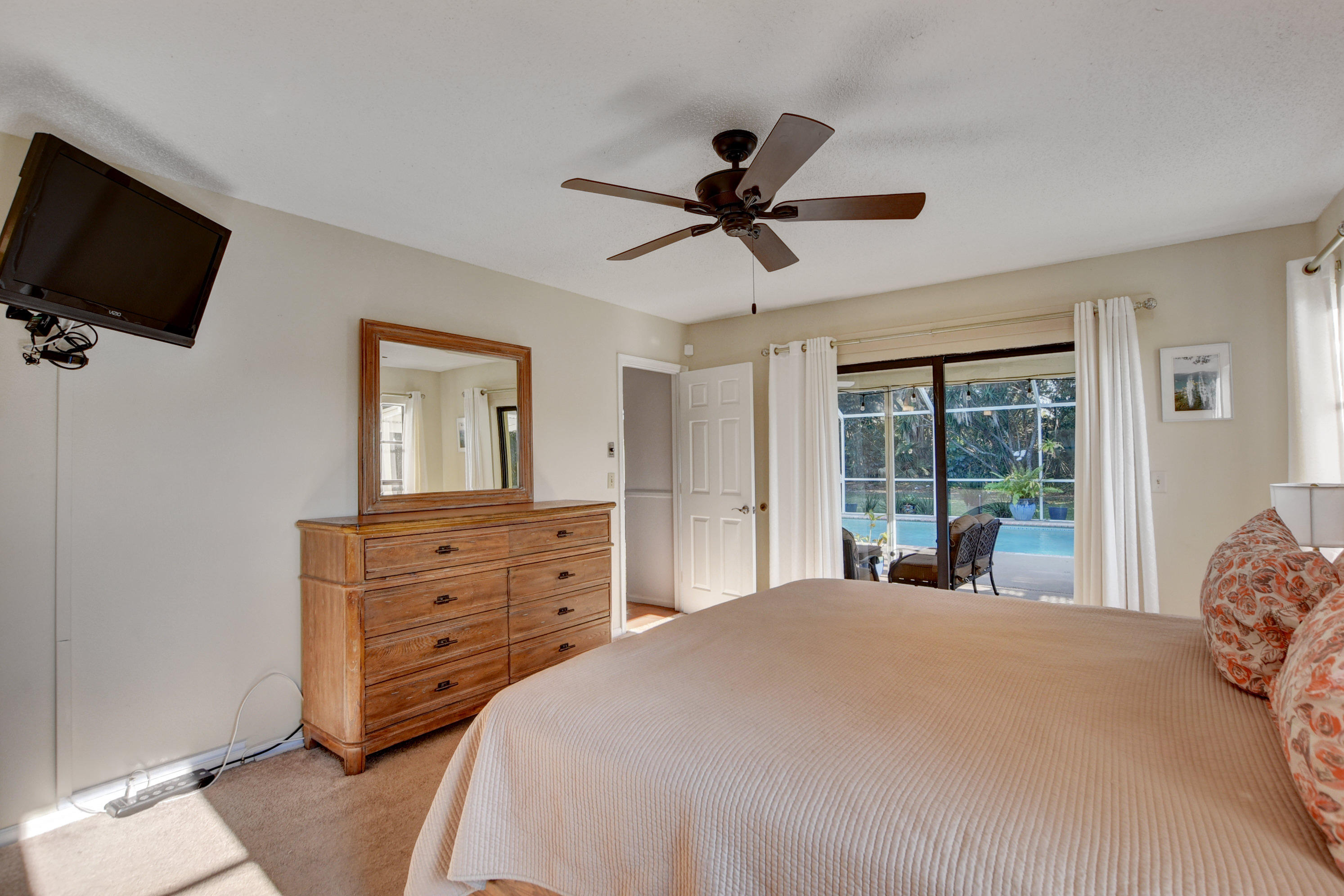 12072 Old Country Road South Wellington, FL 33414 - Photo 20 of 52 DSC_6567_68_69_70_71
