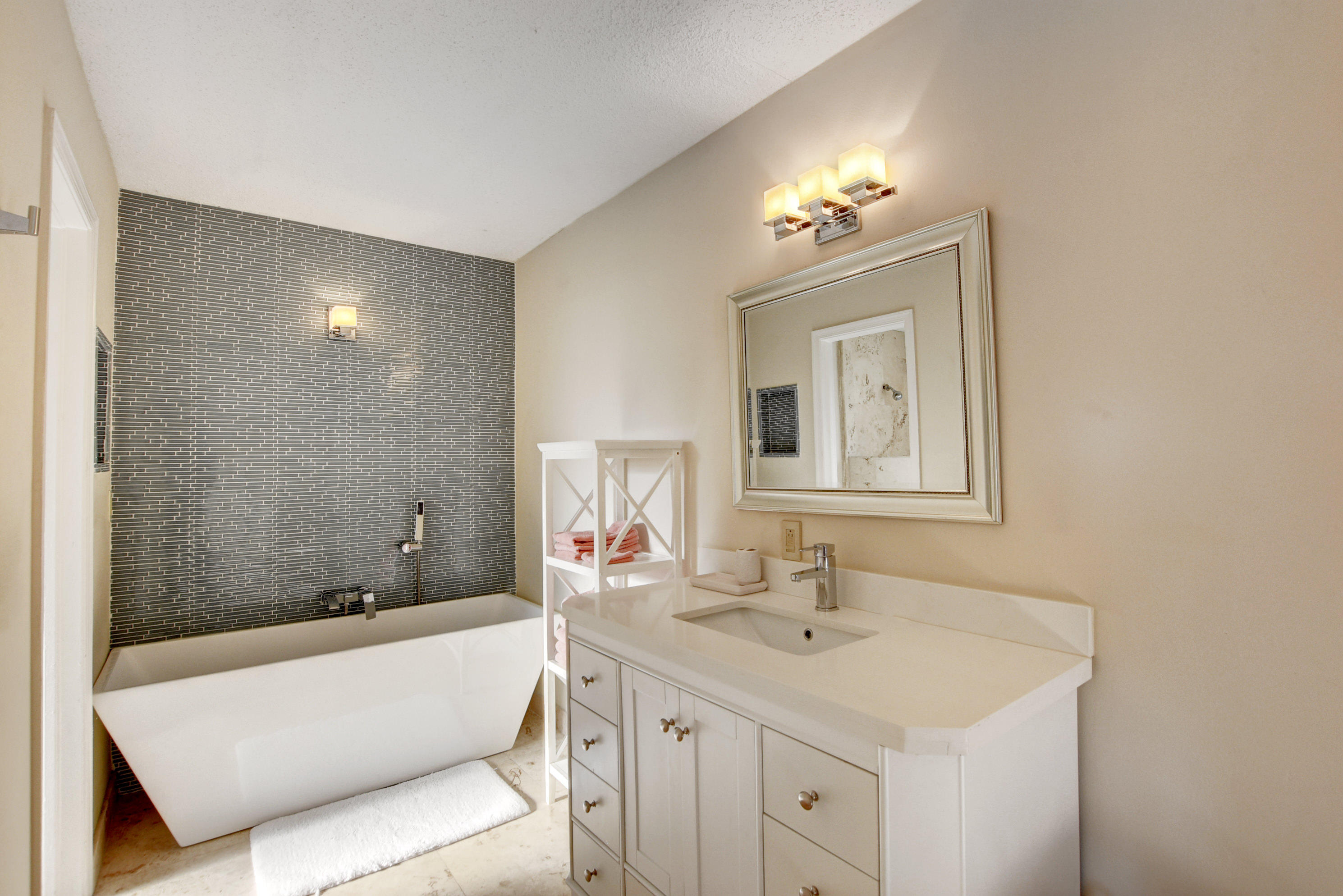 12072 Old Country Road South Wellington, FL 33414 - Photo 21 of 52 DSC_6572_3_4_5_6