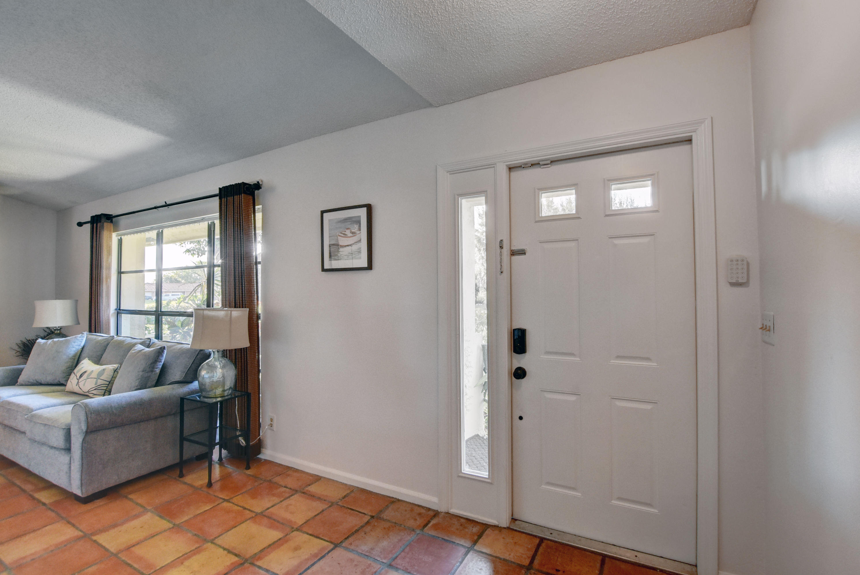 12072 Old Country Road South Wellington, FL 33414 - Photo 6 of 52 DSC_6492_3_4_5_6