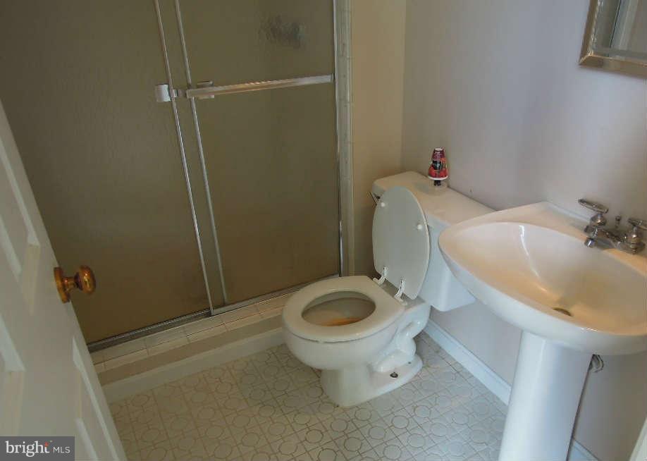 20 Luttrell Road Berkeley Springs, WV 25411 - Photo 25 of 25 Bath
