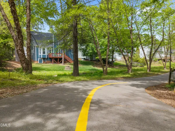 $585,000 | 100 Trailview Drive, Cary, NC 27513