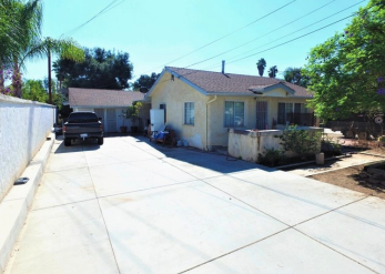 251 W Lincoln Ave (2 units)