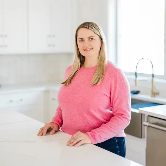 Natalya Price, Agent in  - Compass