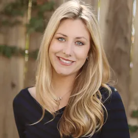 Danielle Hesley, Agent in  - Compass