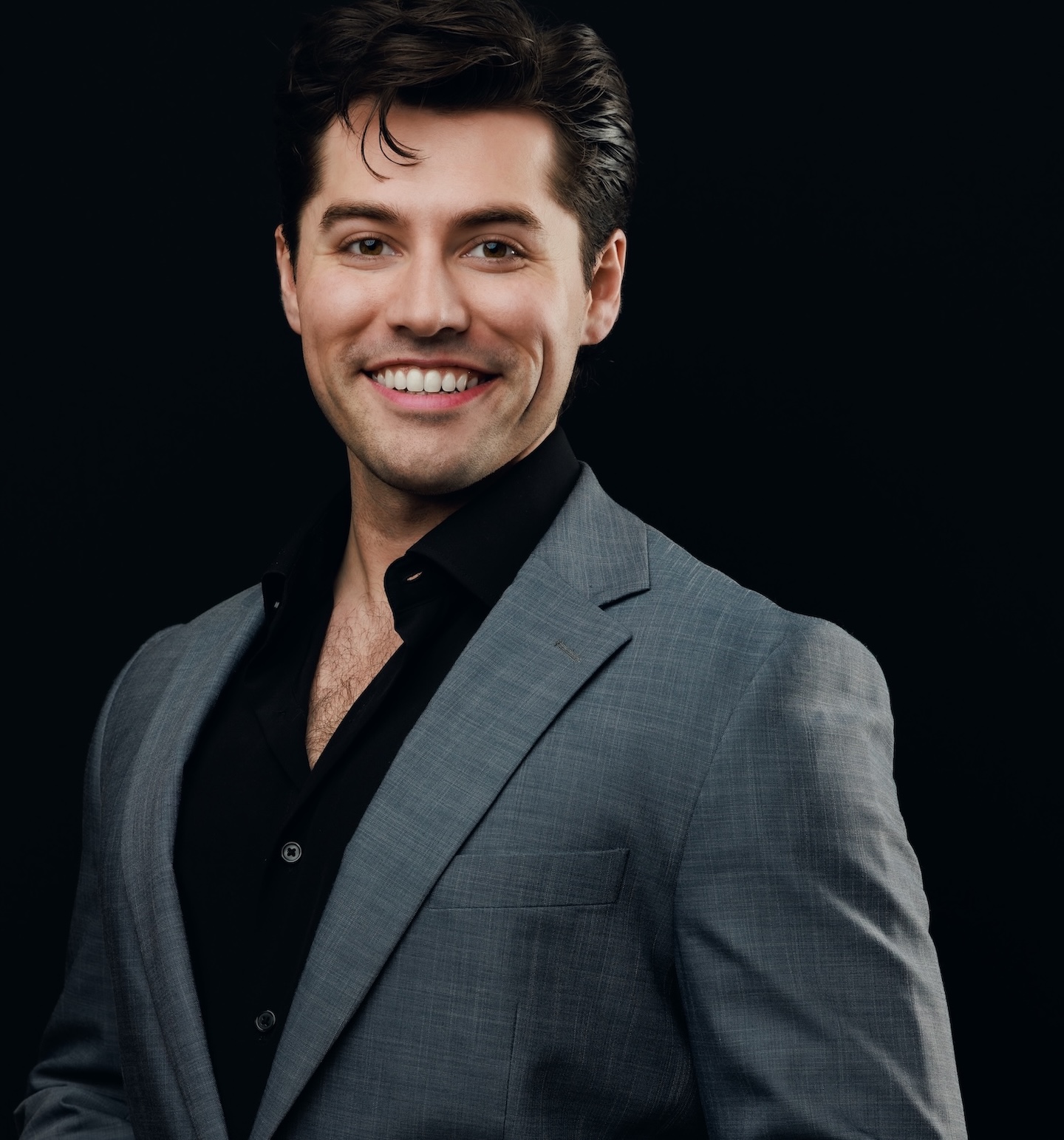 Headshot of Gabriel Kearns