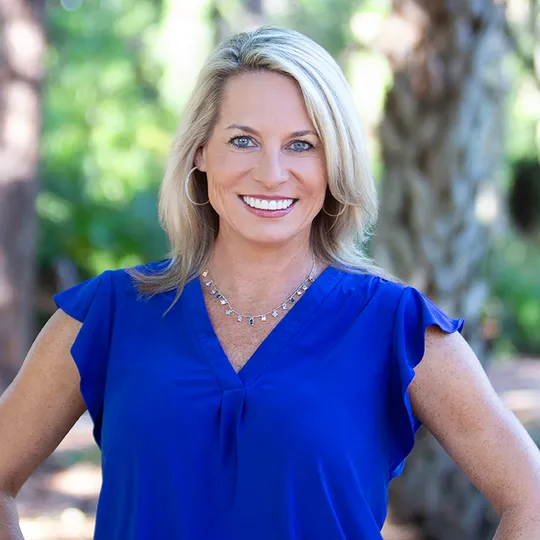 Lisa Dowdy, Agent in  - Compass