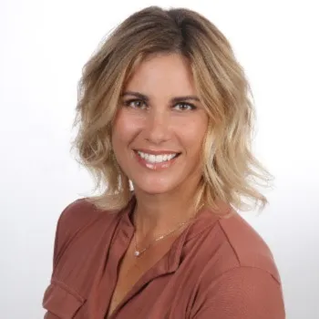 Tricia Dunkle, Agent in  - Compass