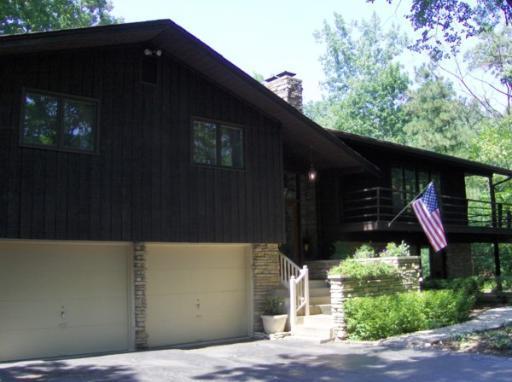 $742,000 | 1725 Glenmore Rd | Green Oaks