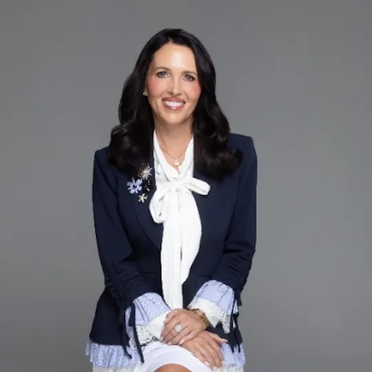 Angela Chase, Agent in  - Compass