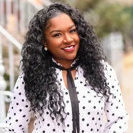 Samantha Boothe, Agent in  - Compass
