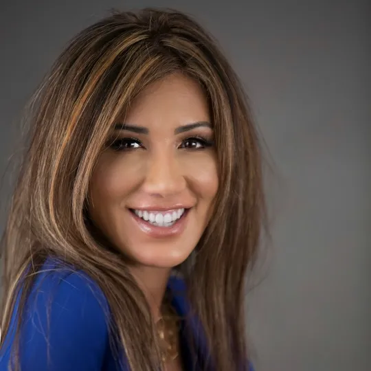 Monika Guzman, Agent in  - Compass