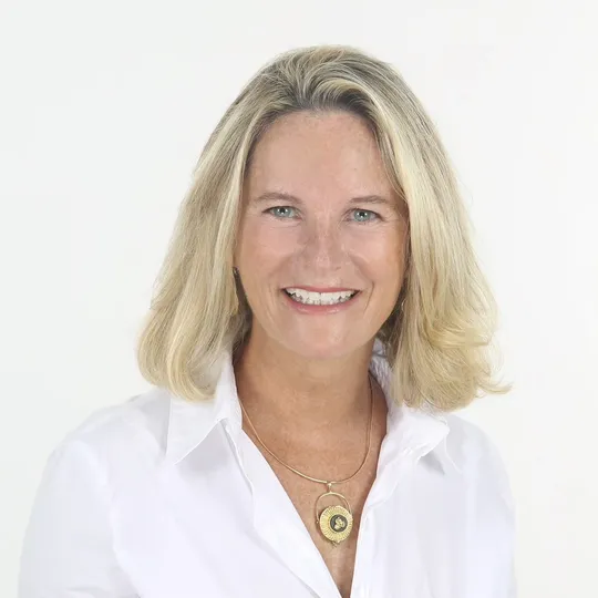 Bridget Rudner, Agent in  - Compass