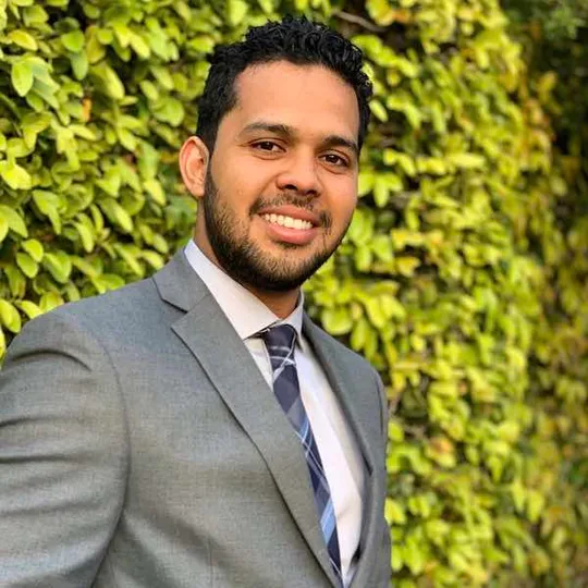 Alexis Cespedes, Agent in  - Compass