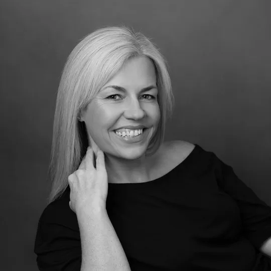 Stephanie Kinsey, Agent in  - Compass