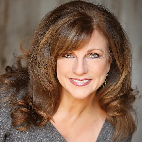 Linda Hueffmeier, Agent in  - Compass