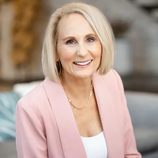 Amy Sward, Agent in  - Compass