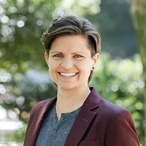 Pilar Prassas, Agent in  - Compass