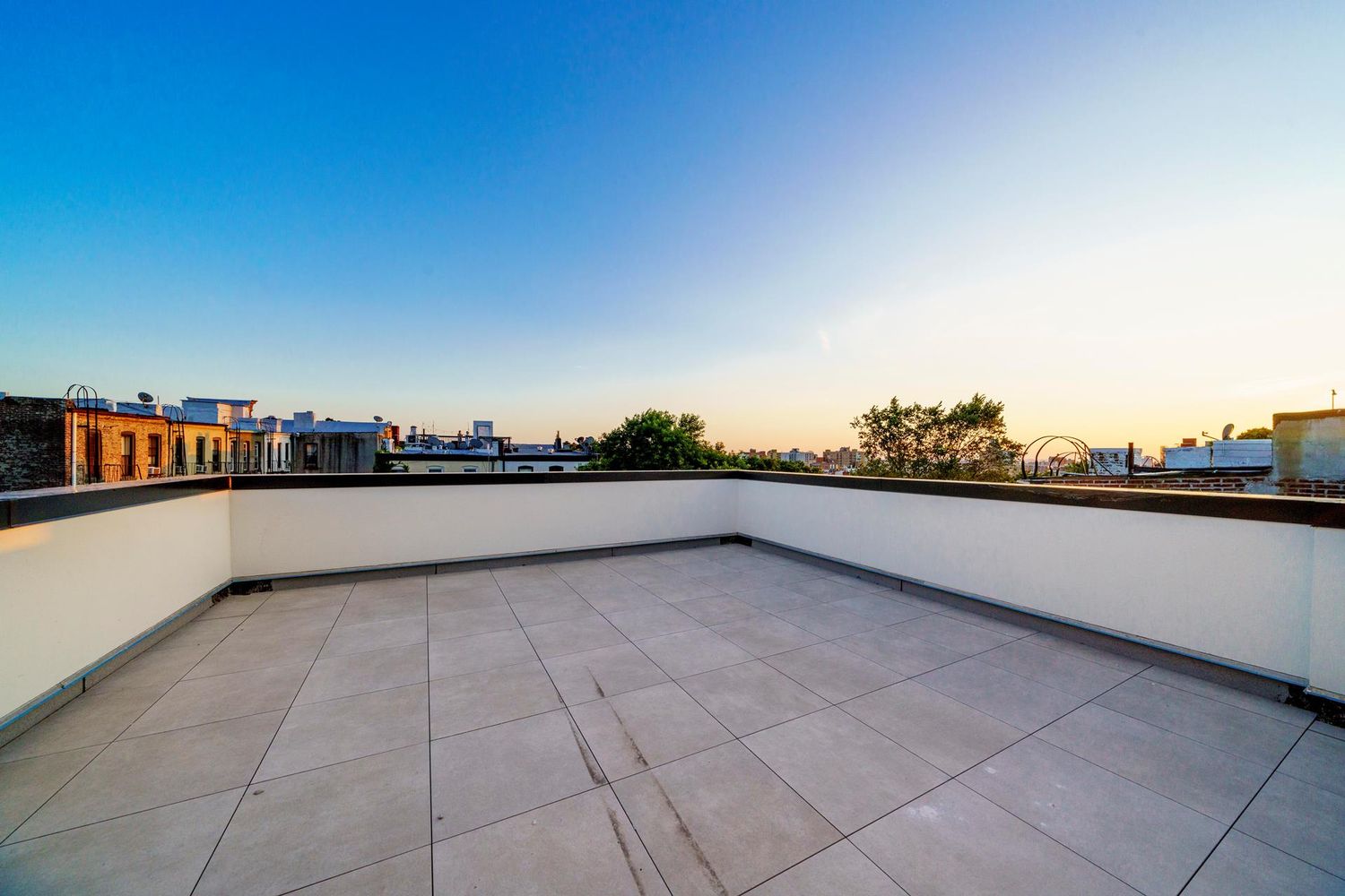 $2,050,000 | 686 Carroll St, Unit 4 | Park Slope