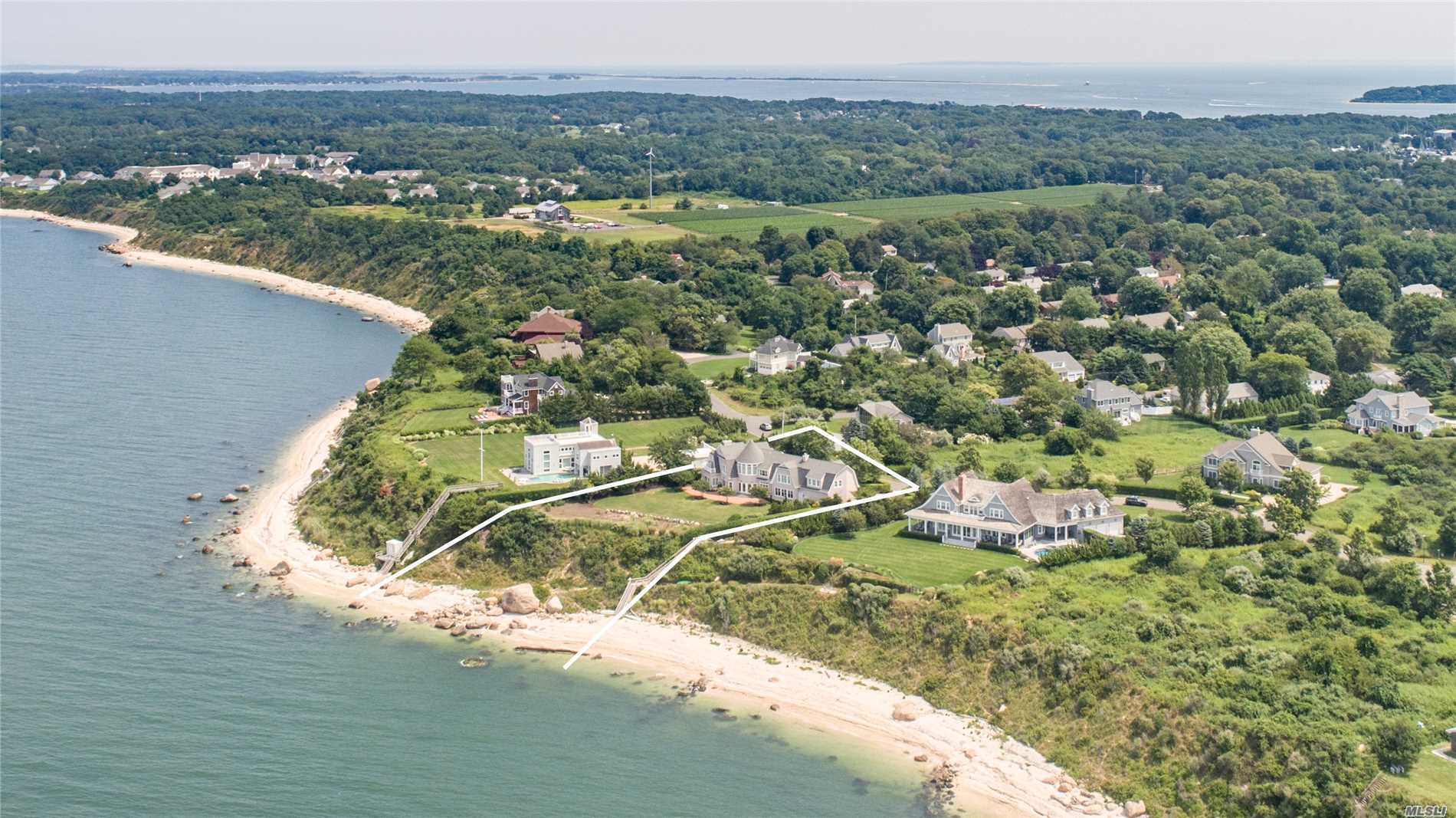 $2,600,000 | 1250 Sound Drive | Greenport