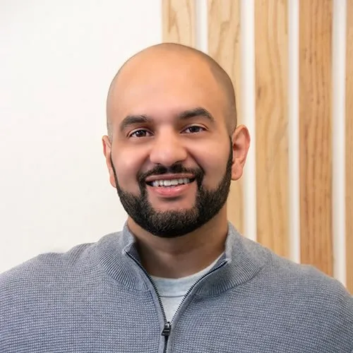 Shaher Misif, Agent in  - Compass