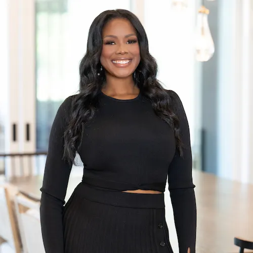 Lexus Lemon, Agent in  - Compass