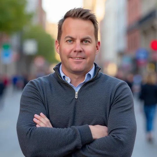 Josh Steck, Agent in  - Compass