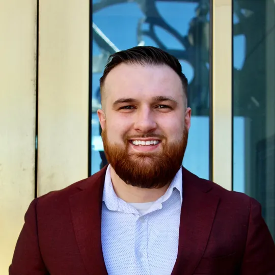 Danzic Knaub, Agent in  - Compass