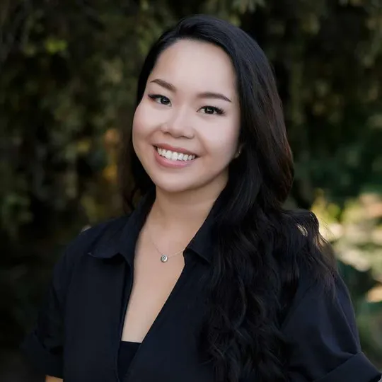 Angeline Ang Gapido, Agent in  - Compass