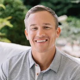 Brad Poole, Agent in  - Compass