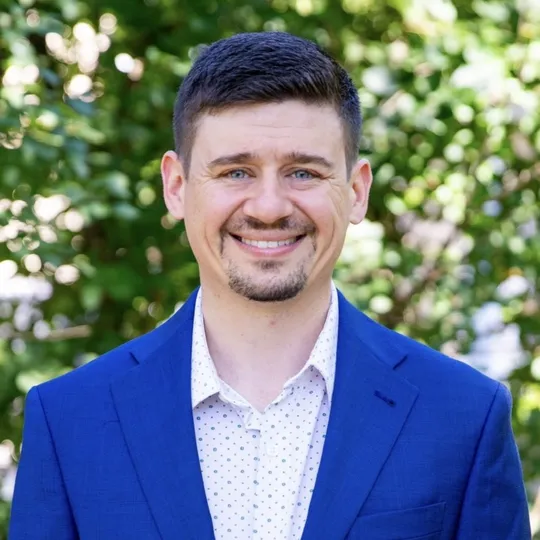 Josh Heiger, Agent in  - Compass