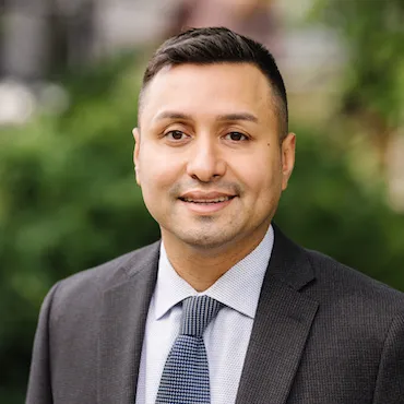 Edgar Delgado, Agent in  - Compass